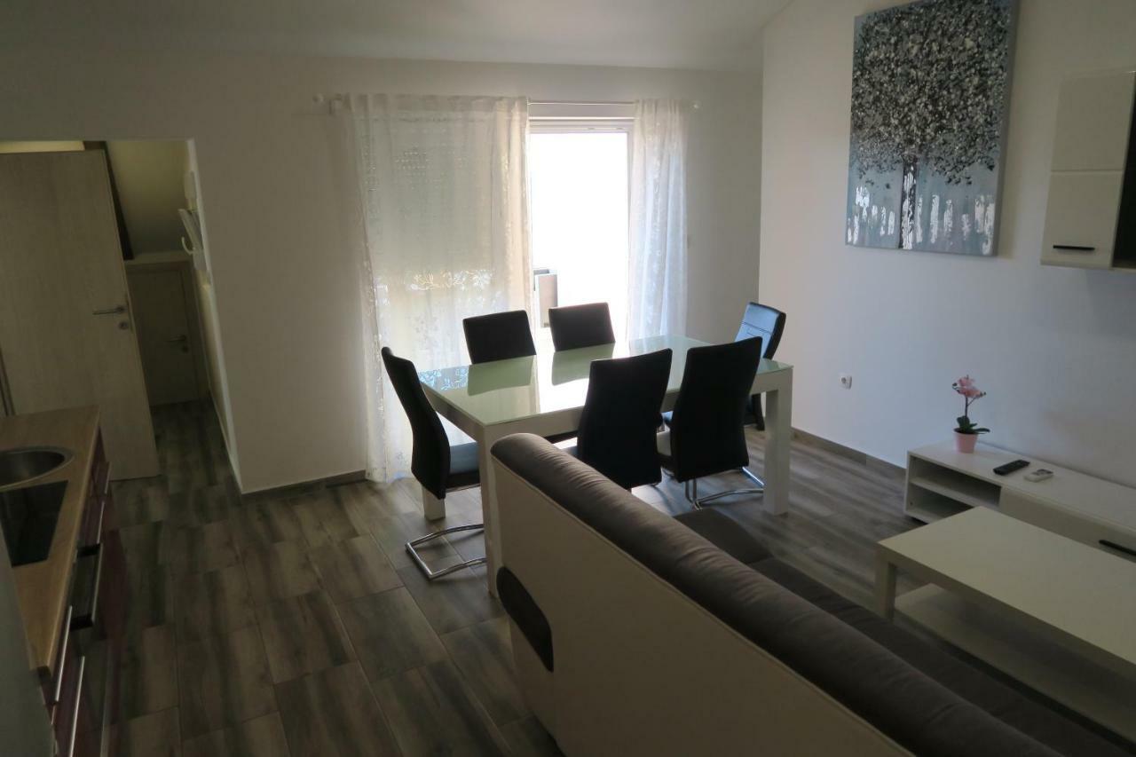 Family Apartment Baška Habitación foto
