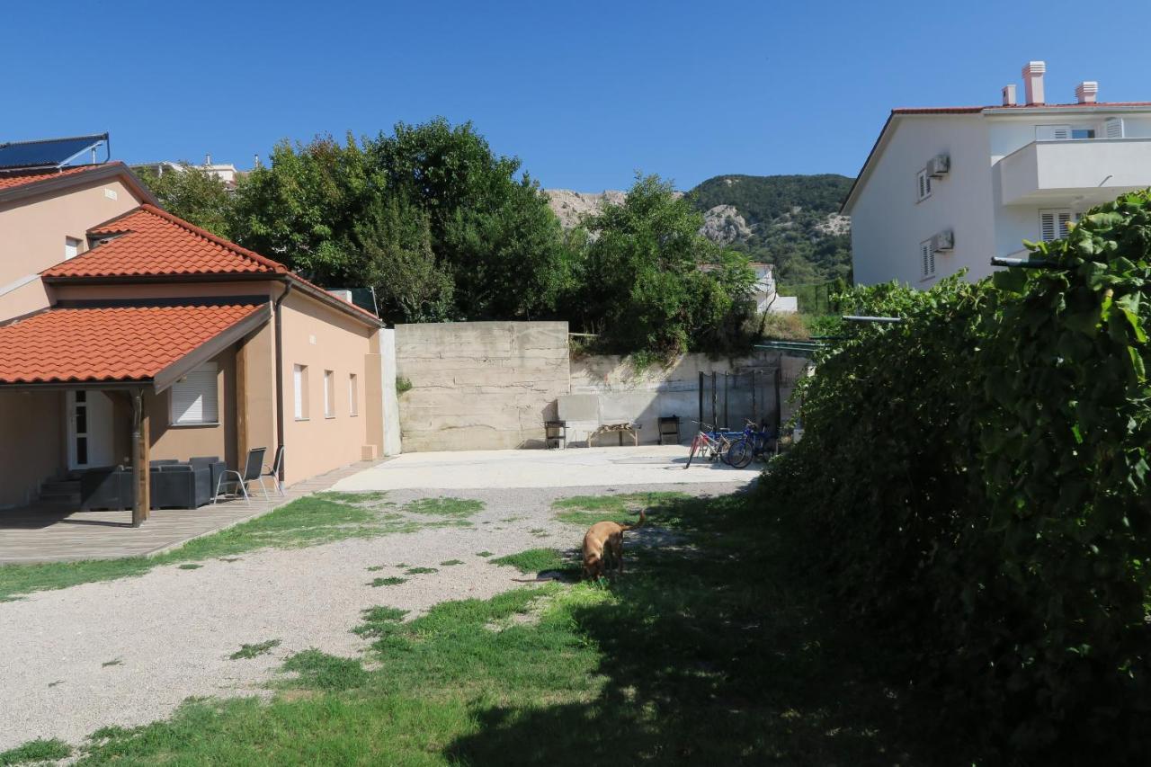 Family Apartment Baška Exterior foto